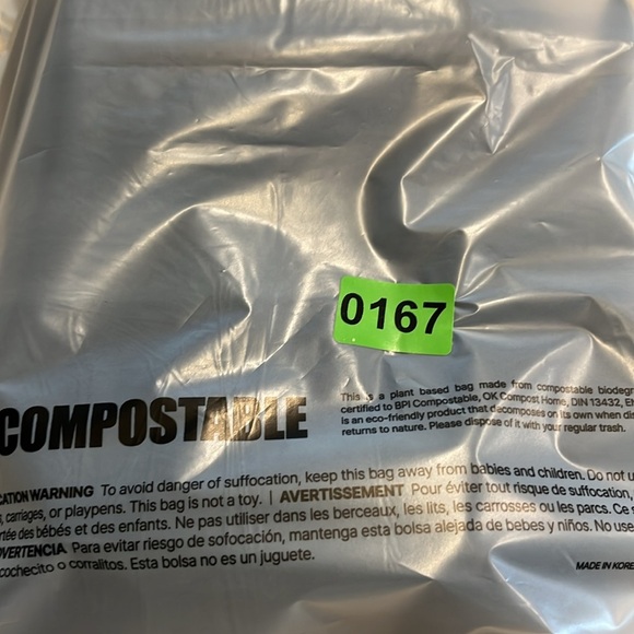 Everlane Baby Cord Cheeky Straight Crop Jeans | Black | Size 27x26 - Picture 15 of 15